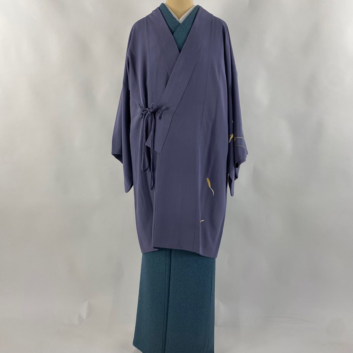 道中着 身丈95cm 裄丈67.5cm L 和装コート 着物衿 落款 葉柄 流水 灰紫 正絹