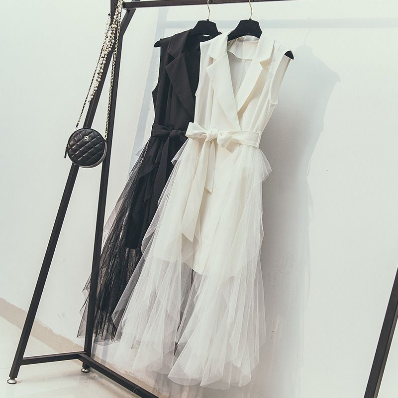 【新品未使用】2025新作 ワンピース レディース きれいめ かっこいい フォーマルワンピース 結婚式 ノースリーブ vネックベストワンピース シフォンスカート ベルトリボン ホワイト ブラッ