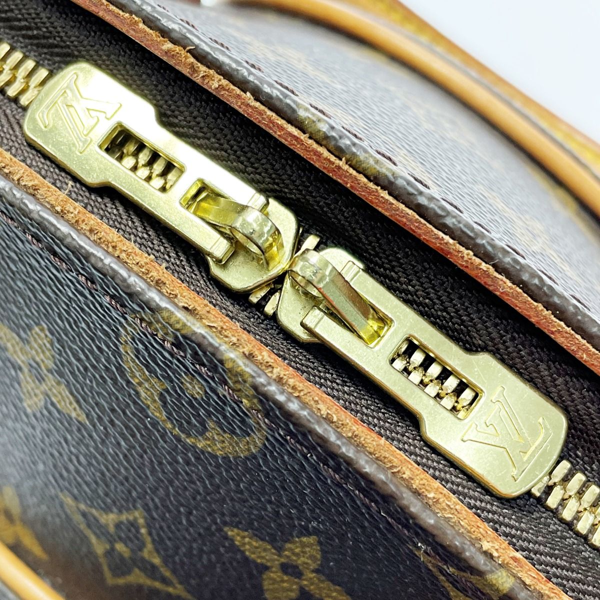 LOUIS VUITTON ルイヴィトン エリプスPM M51127 モノグラム ...