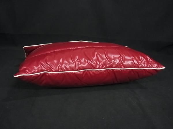 □新品同様□ MONCLER モンクレール ナイロン クラッチバッグ セカンド