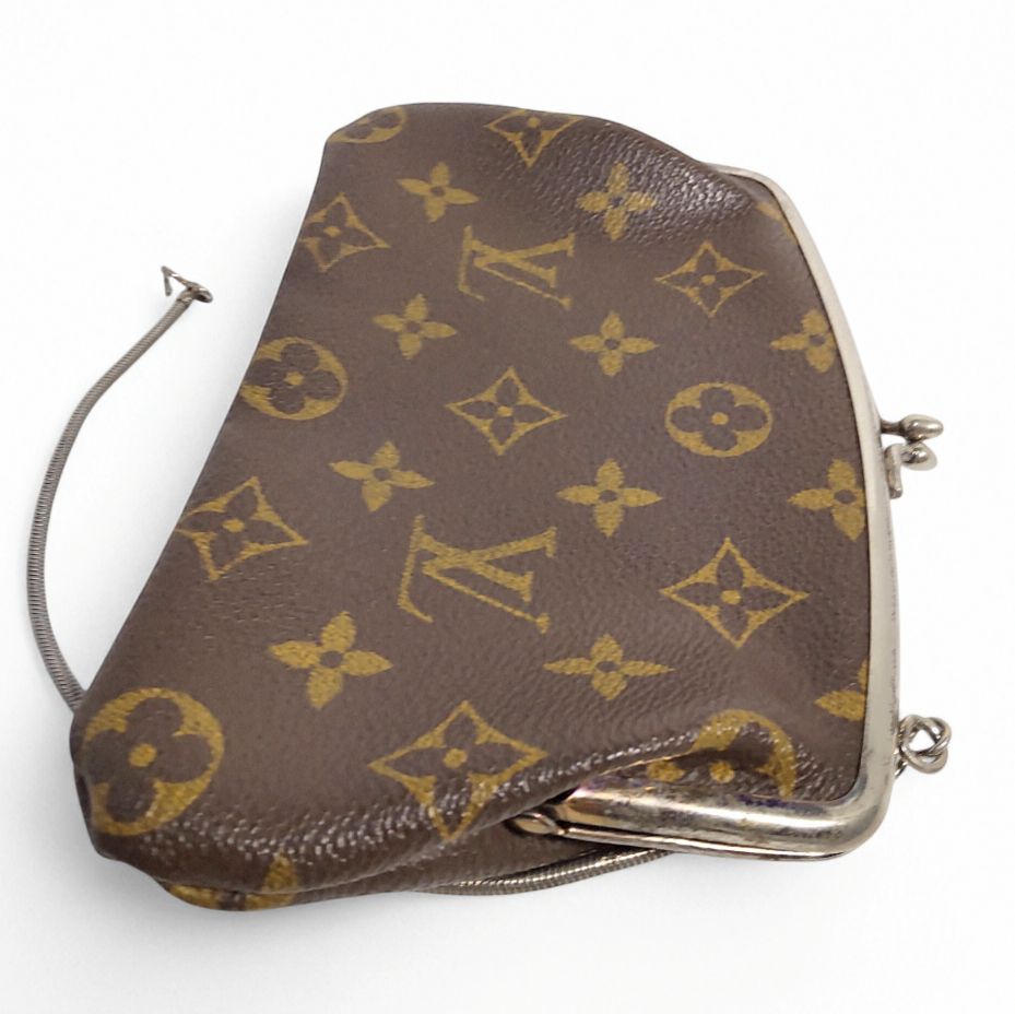 LOUISVUITTON