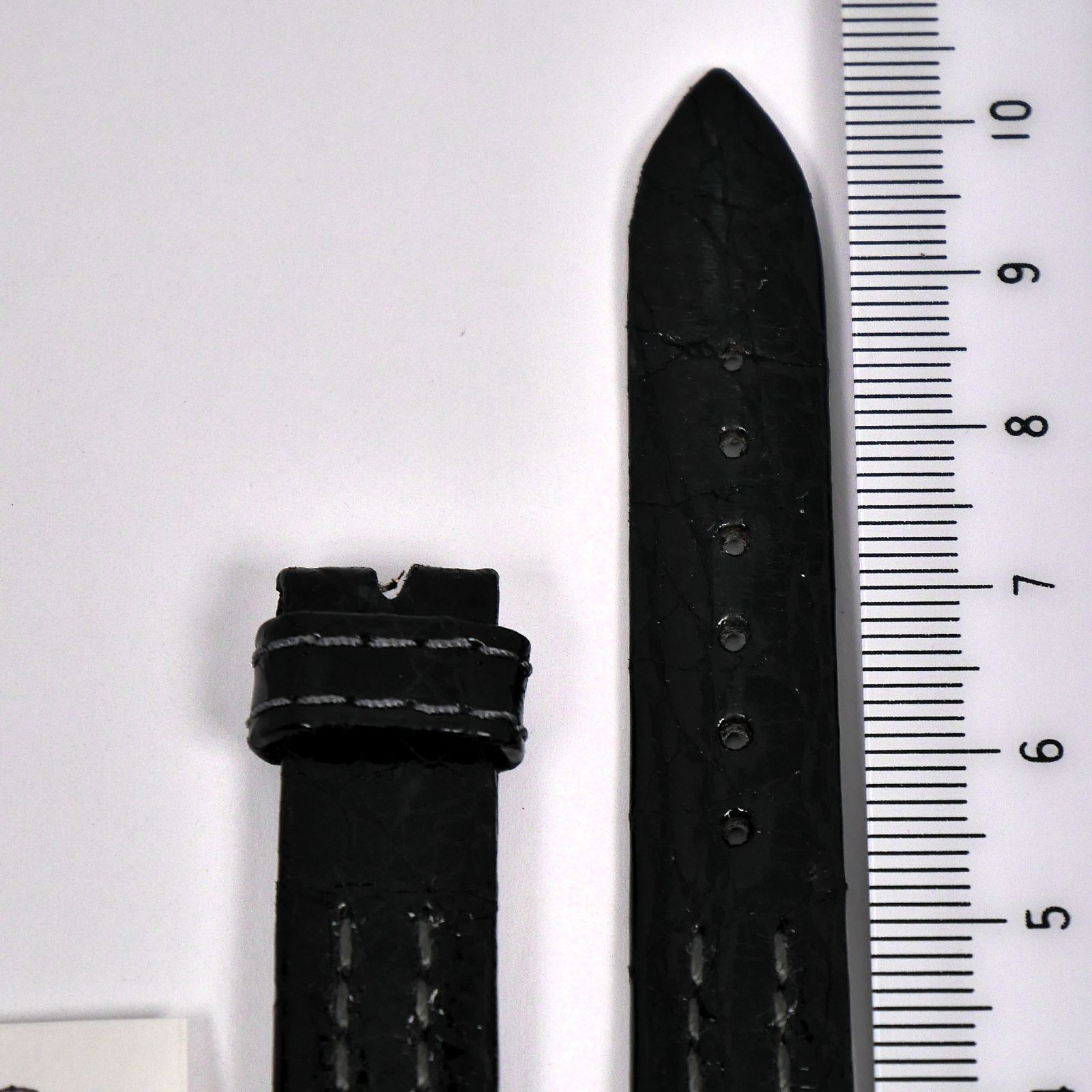 クロコダイル調レザーストラップ