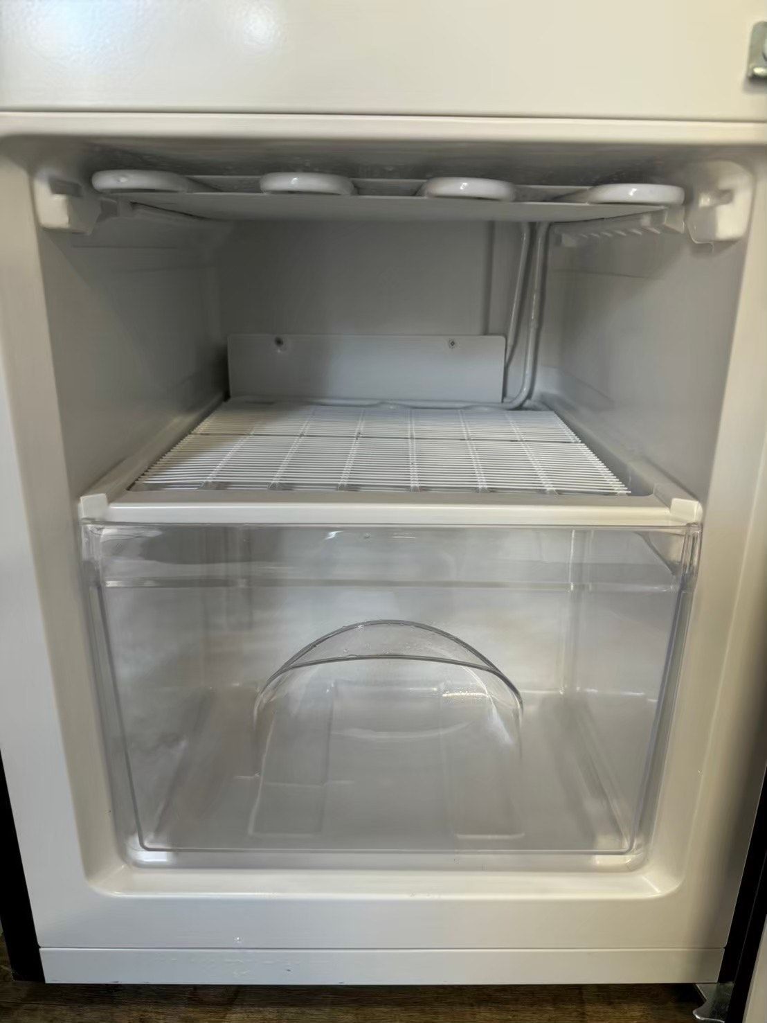 大阪送料無料☆3か月保障付き☆冷蔵庫☆2ドア☆YFR-D111(B)☆R-98