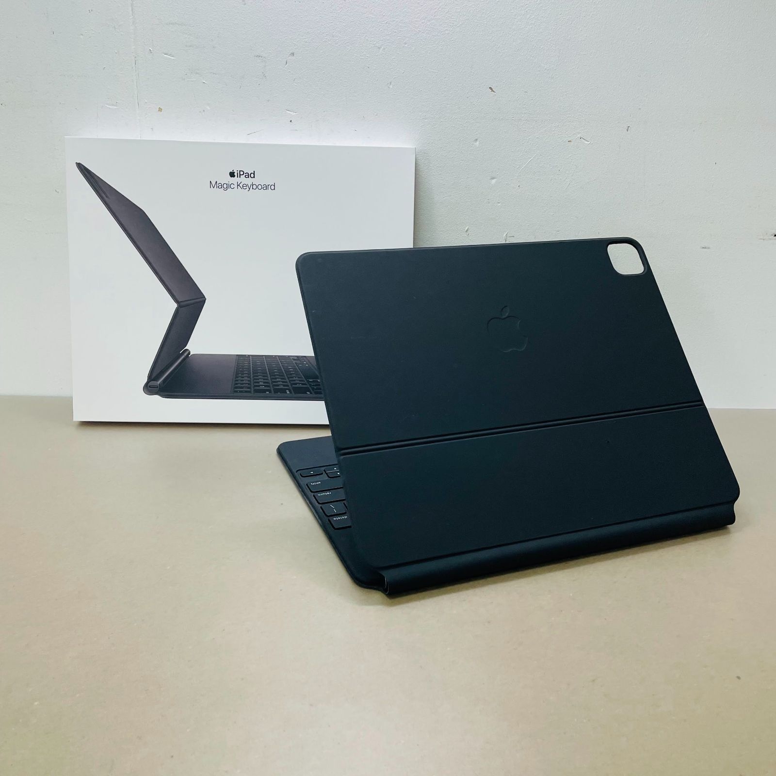 Apple 12.9インチiPad Pro 第3/4/5 A2480 【極美品】 Apple 12.9インチiPad Pro 第3/4/5 A2480 【極美品】 Apple 12.9インチ