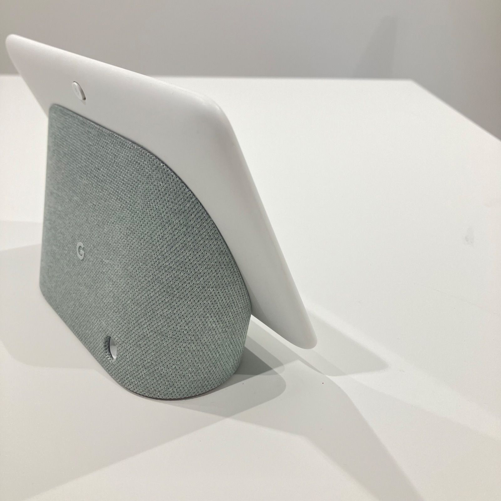 Google Nest Hub ホワイト 【中古】 【送料無料】 - メルカリ