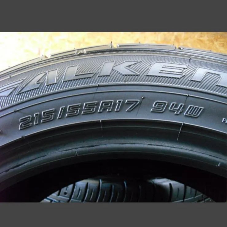 A-2760)本州送料無料 超バリ山 215/55R17 4本 ファルケン 中古