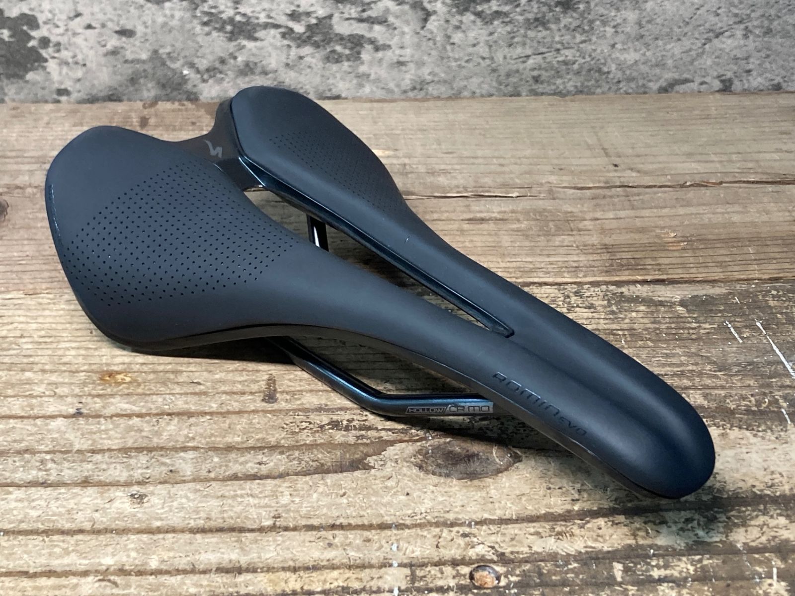 JM380 スペシャライズド SPECIALIZED ROMIN EVO COMP GEL サドル 黒 143mm Hollow CRMO レール