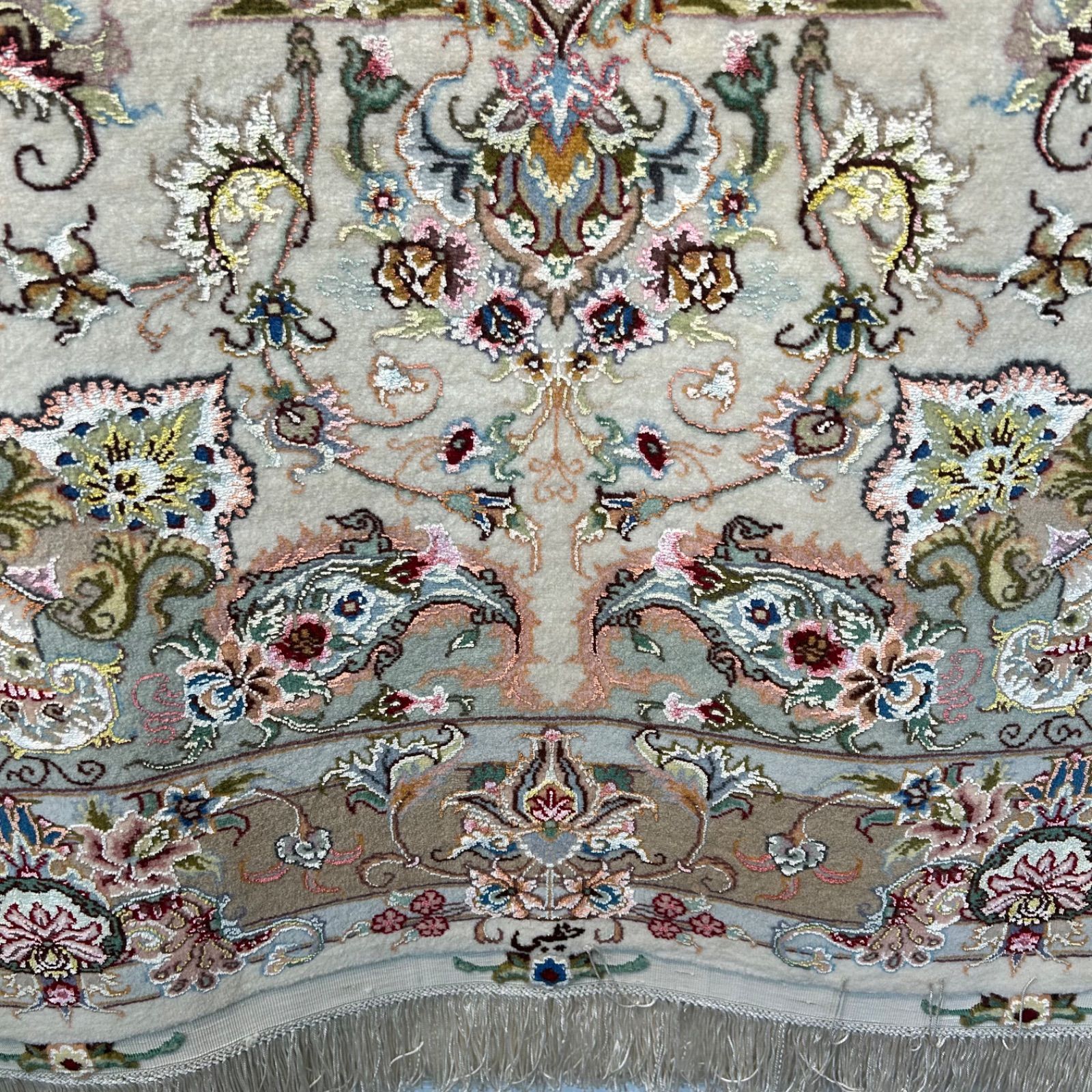 ペルシャ 絨毯 手織り 美術品 ナイン産300x190cm クリーニング済み