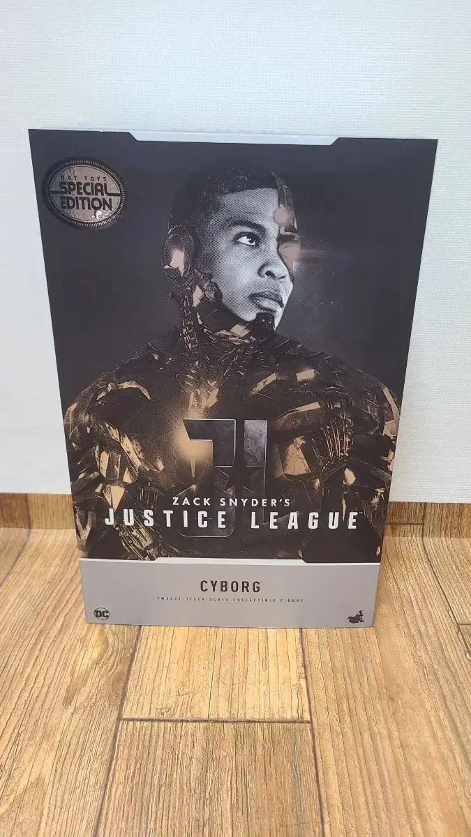 新品未開封 ホットトイズ サイボーグ ジャスティスリーグ 1/6 Amazon.co.jp: テレビ・マスターピース ジャスティス・リーグ