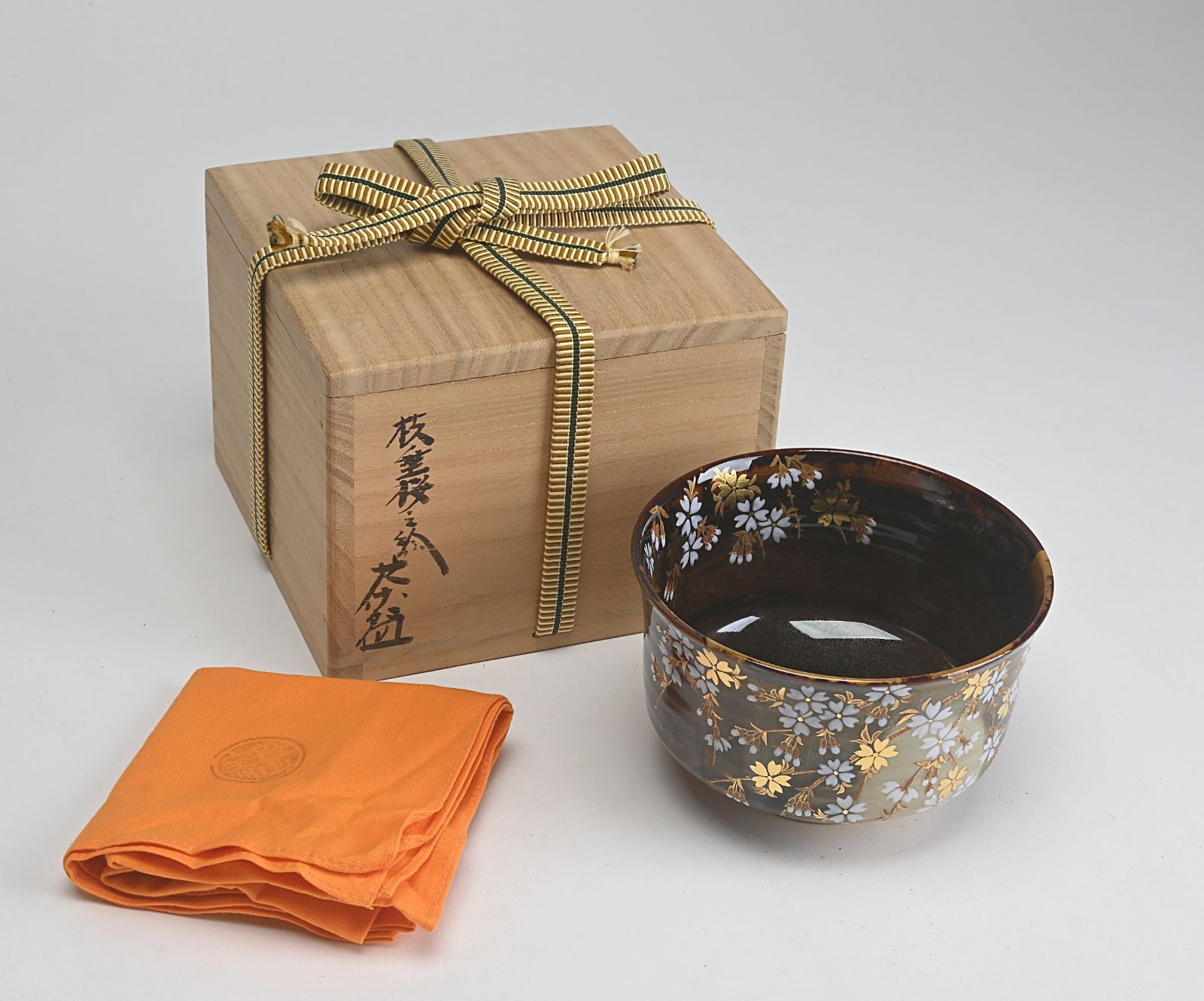 丹山窯 小峠葛芳 造 枝枝垂桜之絵 茶碗 共箱付 - メルカリ