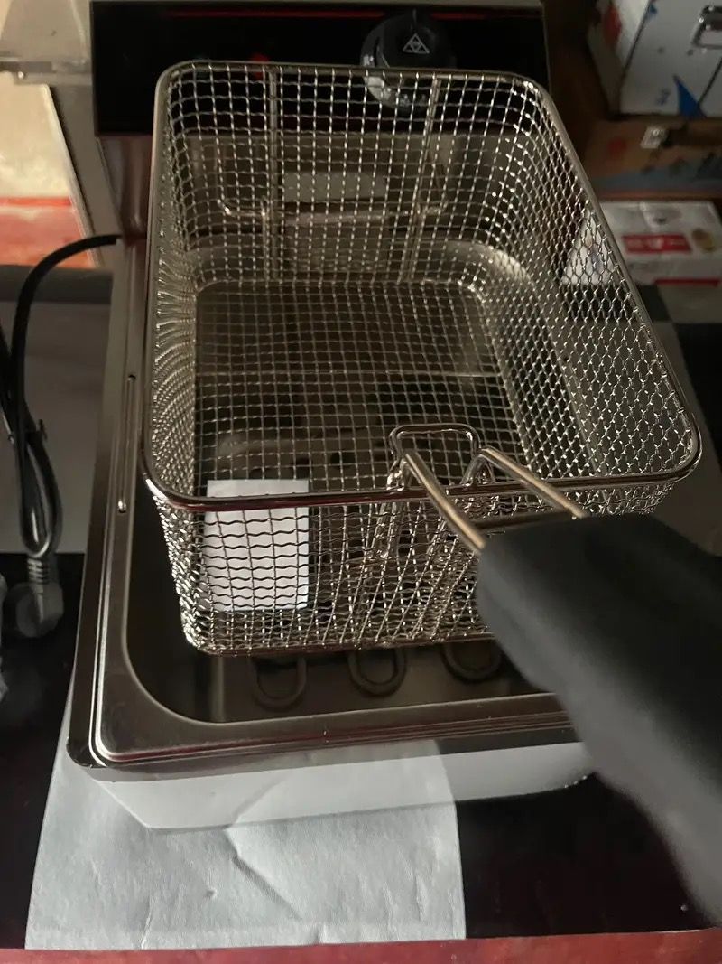 電気フライヤー