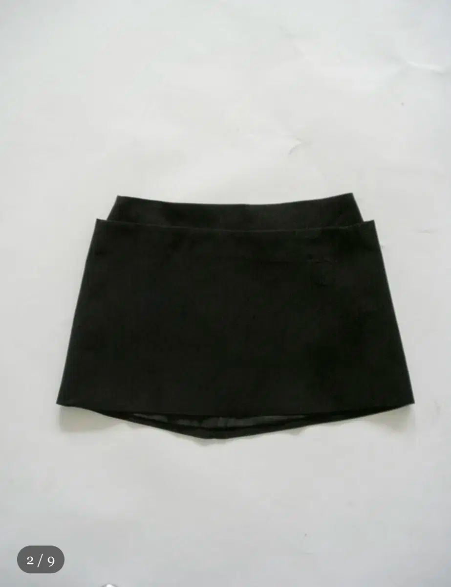 エオンツ Eont s カプリ ミニ スカート ブラック