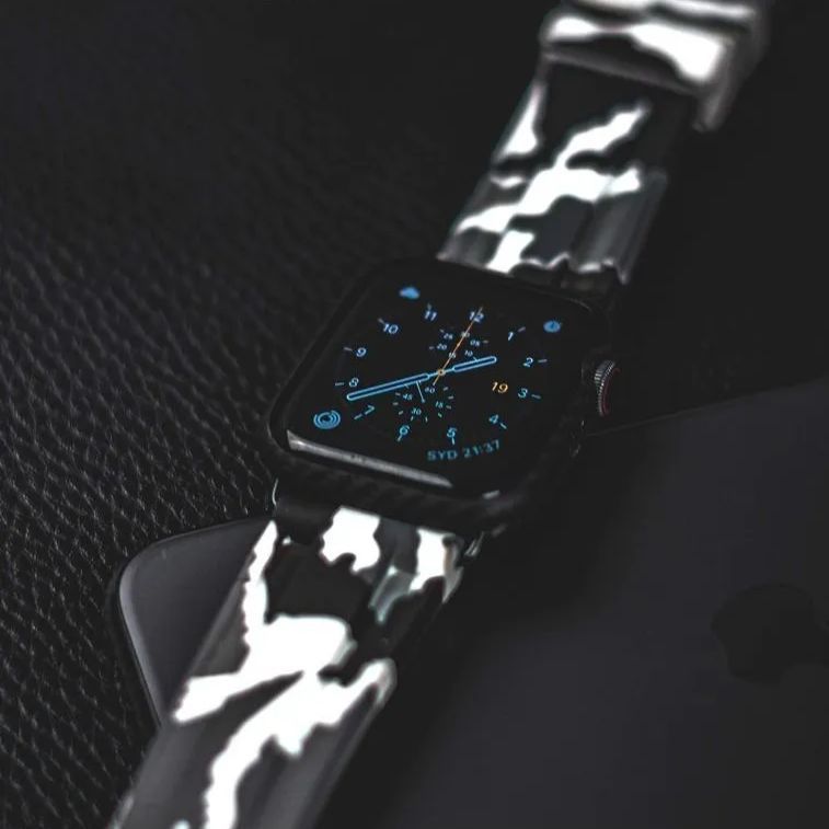 PITAKA Apple Watch 対応 ケース Series 6 / SE / 5 / 4 44mm 適用