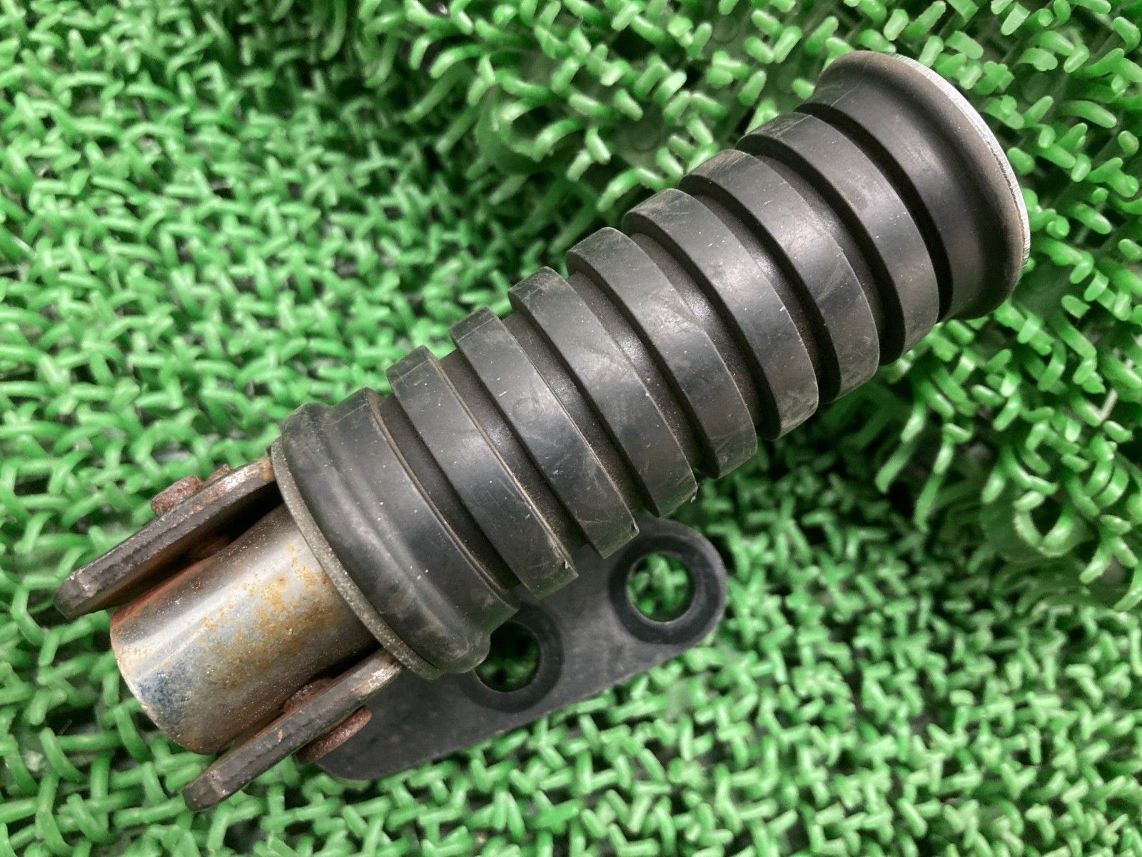 89式 5.56mm 小銃 ガスガン ドラッグスター250 タンデムステップ 右 ヤマハ 純正 バイク 部品