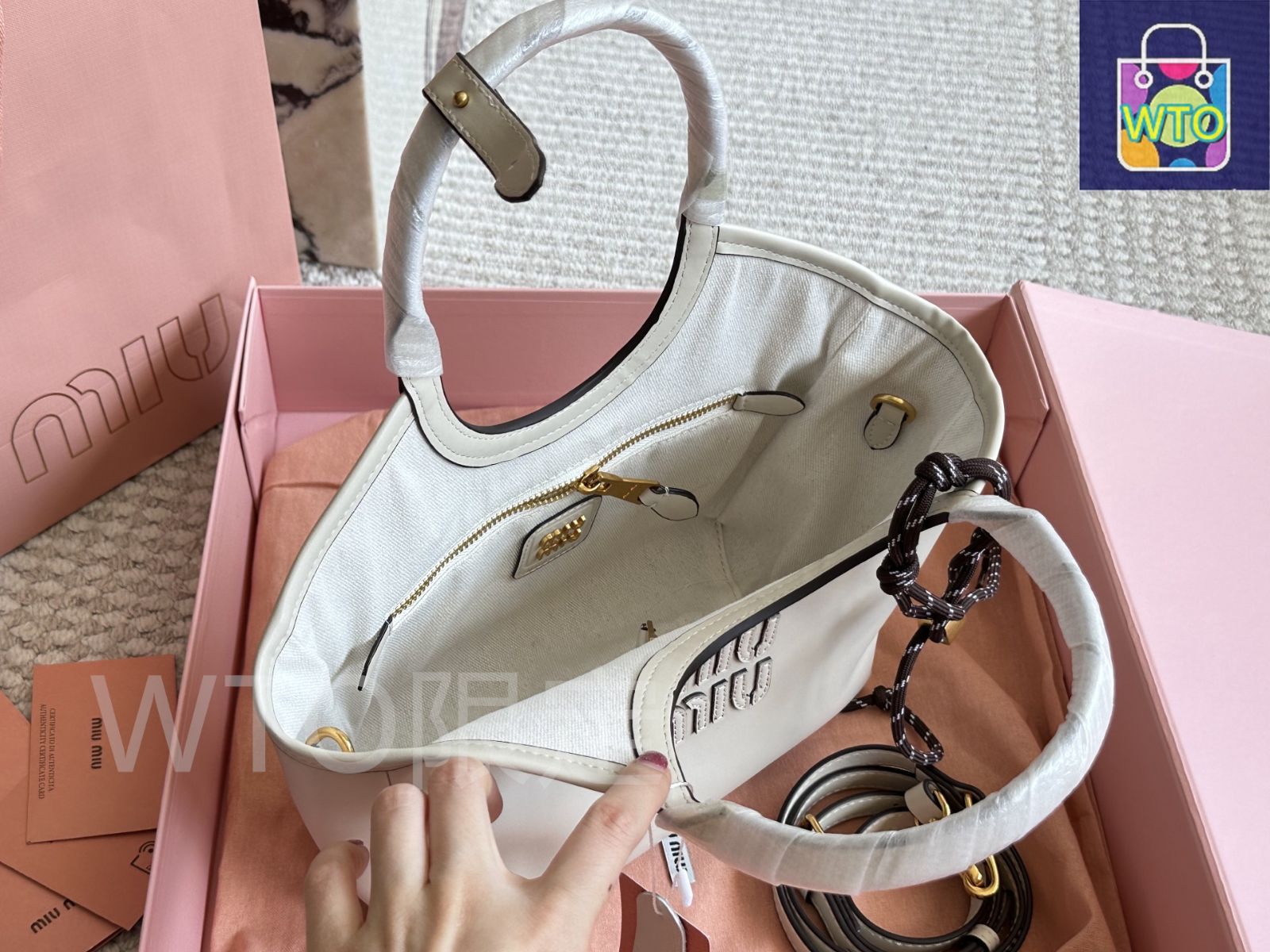 MIUMIU スモールトートバッグ Totes For Women | Miu Miu