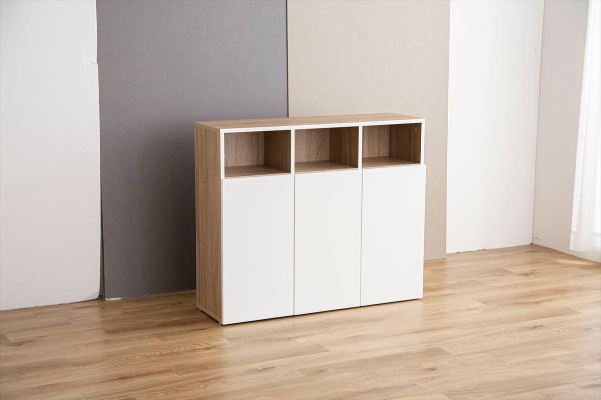 サイズ、デザインオーダー可！バッタン3枚扉キャビネット