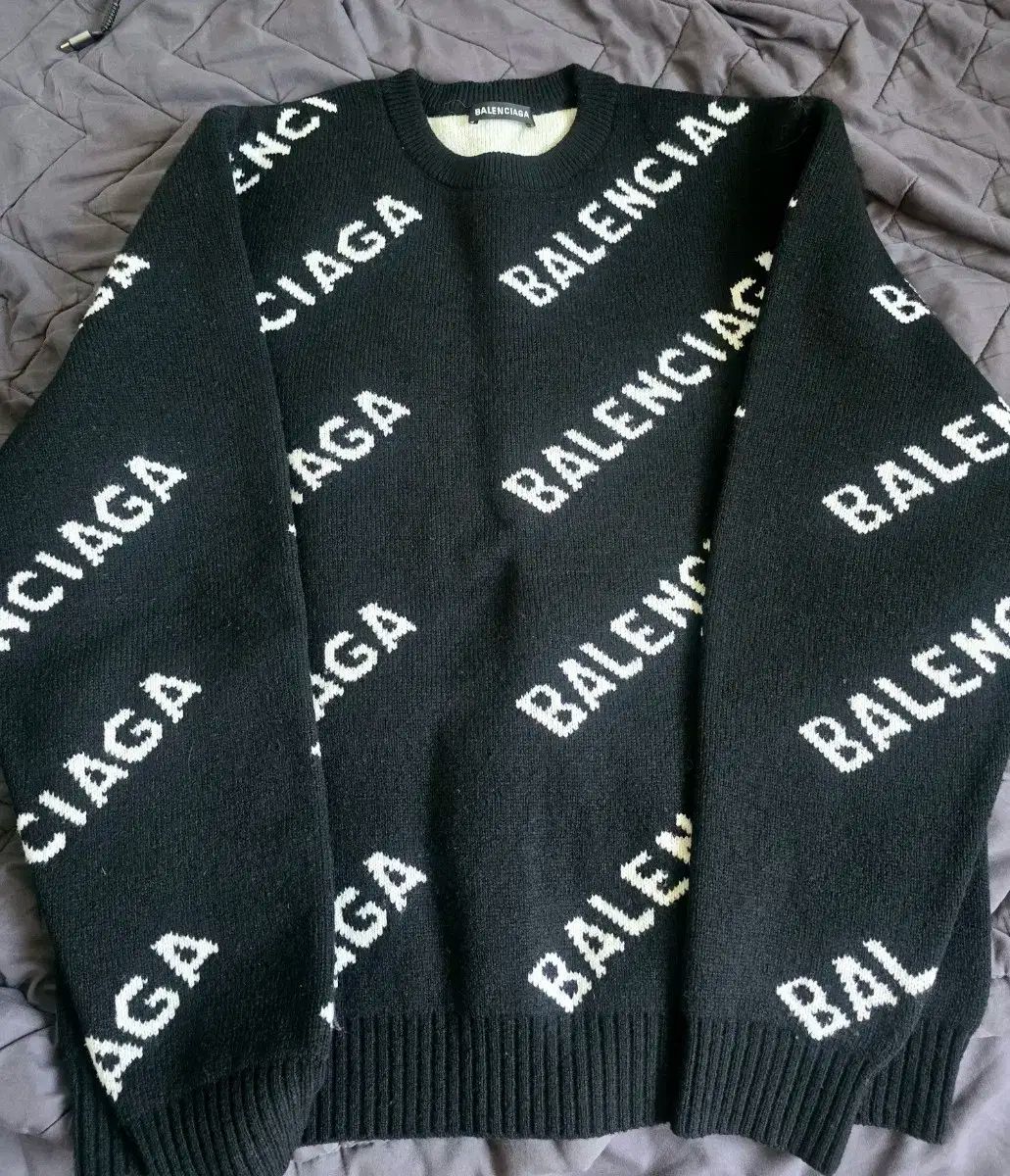 BALENCIAGA バレンシアガ マルチロゴ ニット セーター L 110