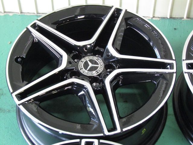 【溝ありで美品】メルセデスベンツ　W177　Aクラス純正　AMG5スポーク メルセデスベンツ Aクラス W177 純正 AMG 中古ホイール 4本 7.5