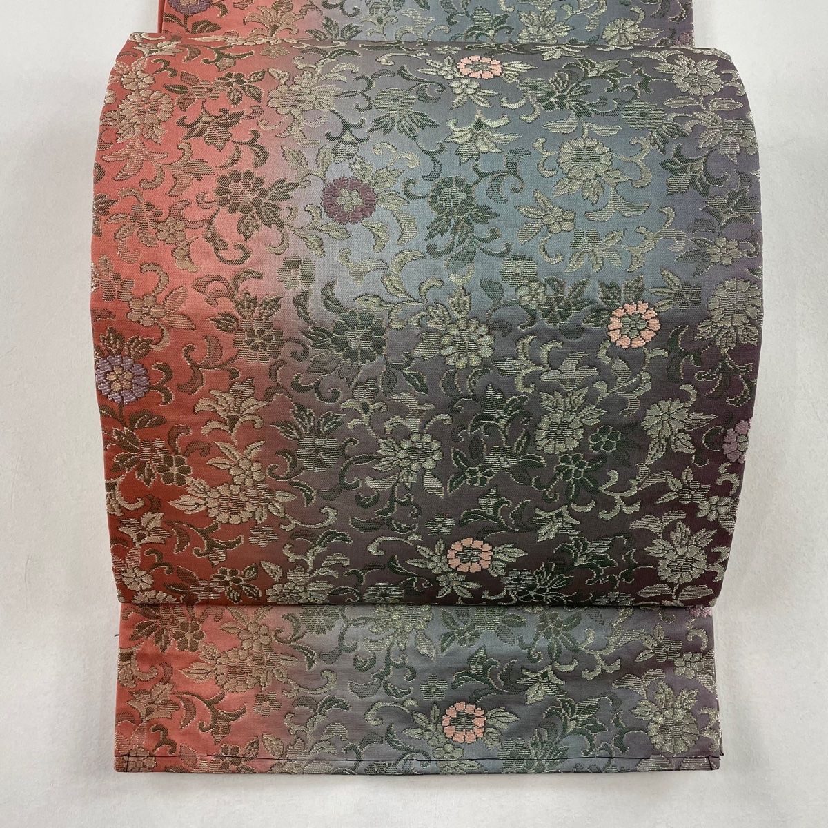 開き名古屋帯 秀品 花唐草 銀糸 ぼかし 灰紫 正絹