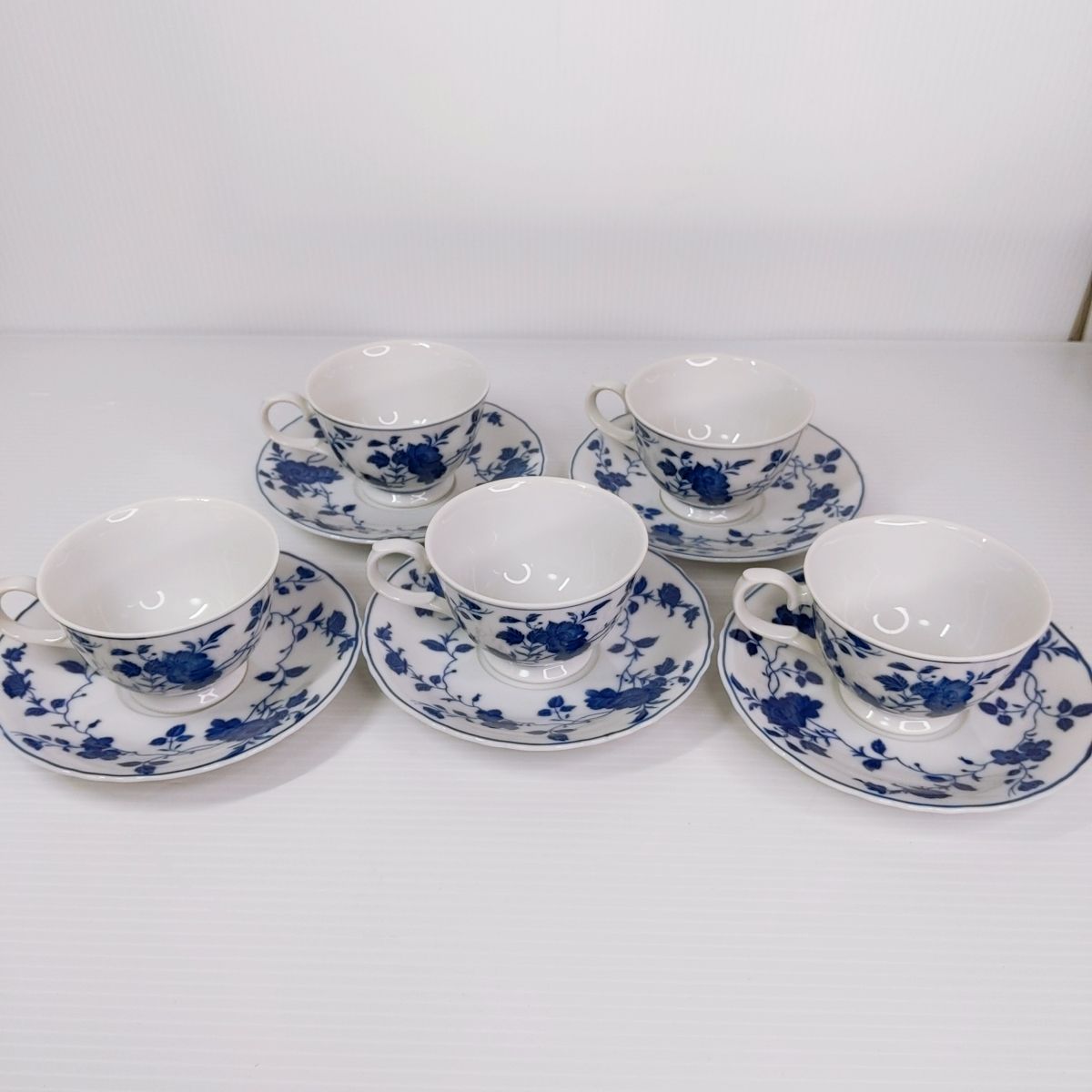 中古品】ロイヤルマイセン ブルーフラワー カップ＆ソーサー 5客セット 