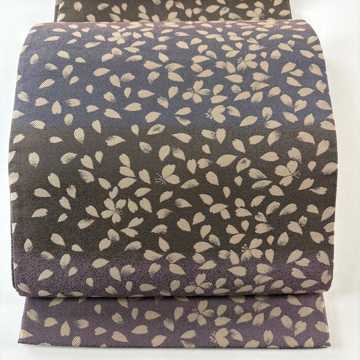 袋帯 秀品 段縞 花びら 灰紫 全通 正絹