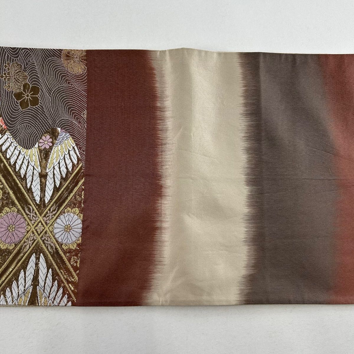 未使用品 名古屋帯 唐織 向い鶴 小豆色 菱 3m54cm お洒落 着物フィ正絹 未使用品 名古屋帯 唐織 向い鶴 小豆色 菱 3m54cm お洒落 着物