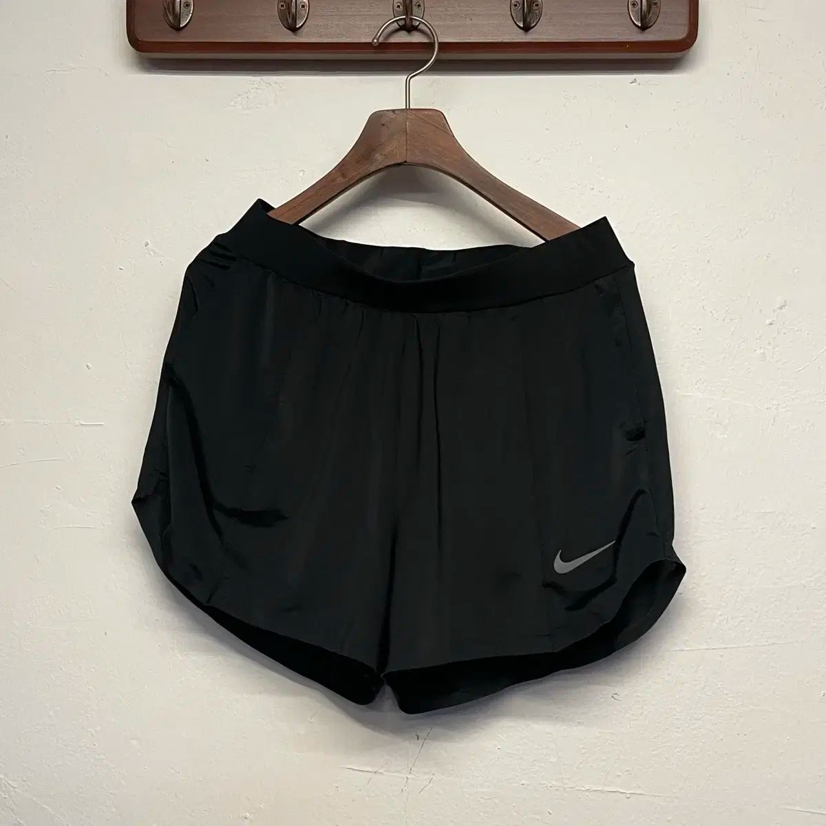 NIKE ナイキ 女性 ランニング 分割 半ズボン