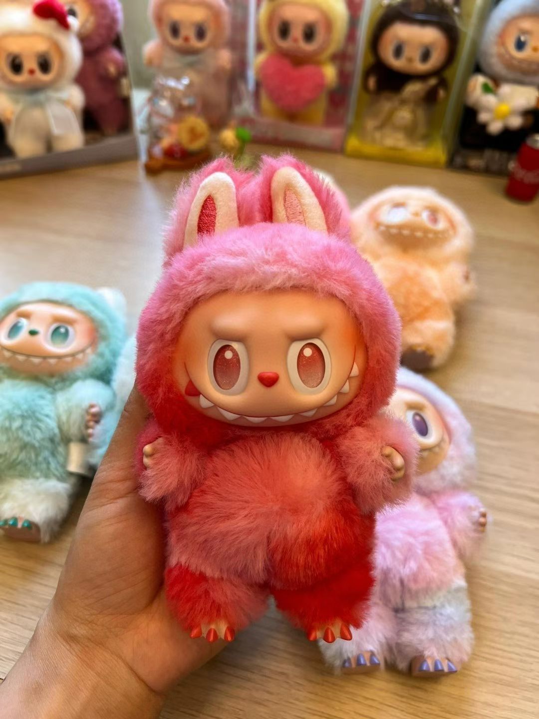 Labubuブラインドボックス 新品 在庫あり新しいモンスターズキャンバスシリーズブラインド