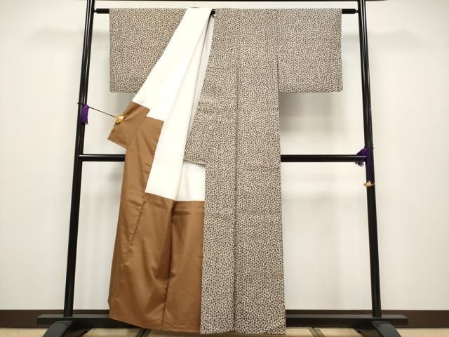 平和屋本店□極上 染織の名門 しょうざん 生紬 兎 練色地 証紙・反端