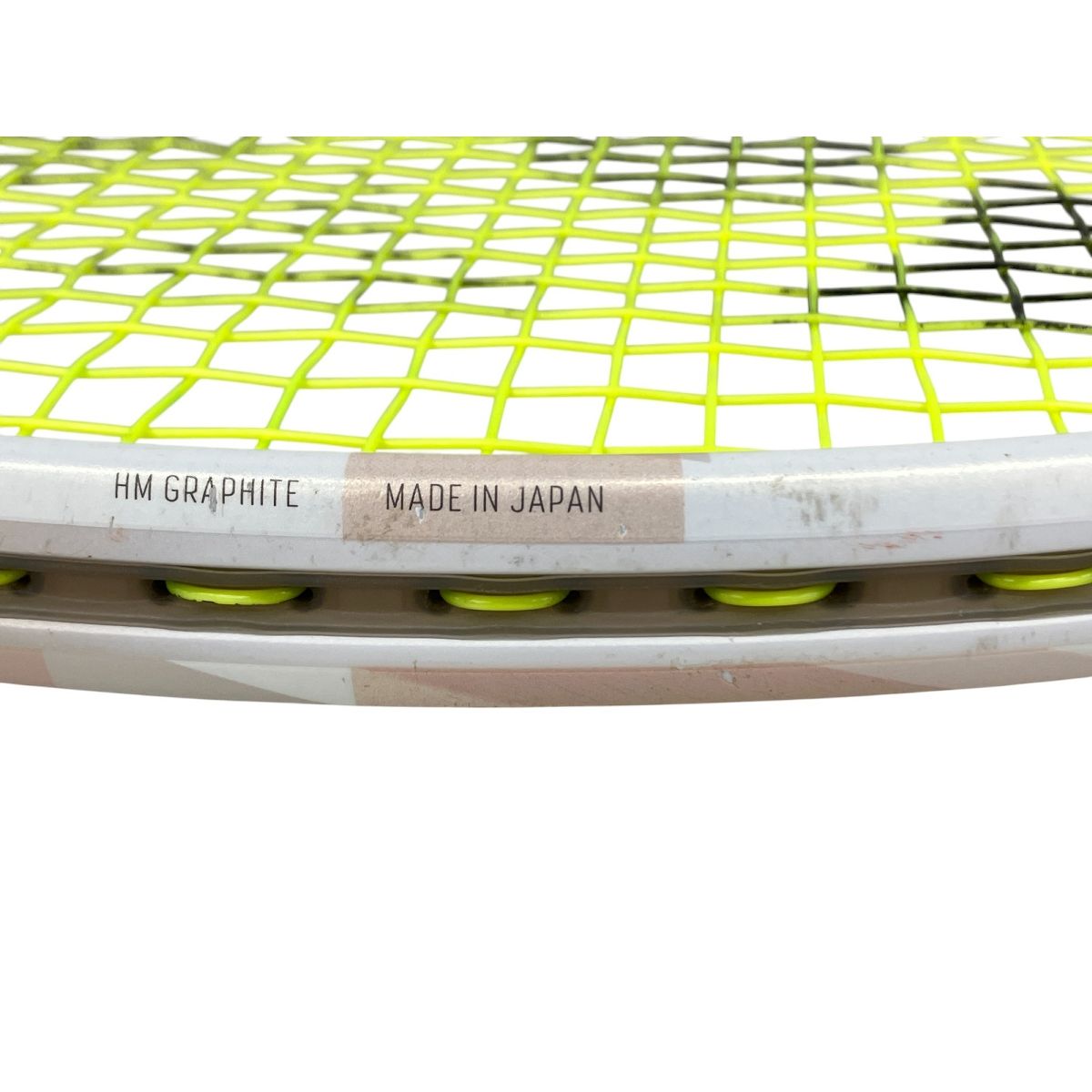 YONEX