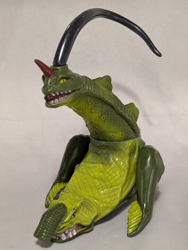 ウルトラマンG 昆虫怪獣 マジャバ ソフビ ウルトラマンG 昆虫怪獣