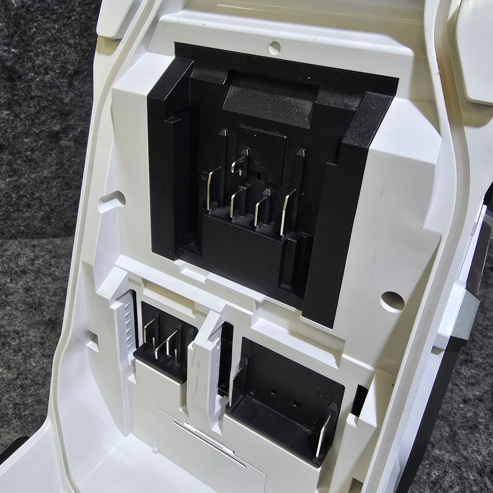 マキタ makita コードレスラジオ 現場ラジオ 楽天市場】マキタ 現場ラジオ : ワークハンター楽天市場店