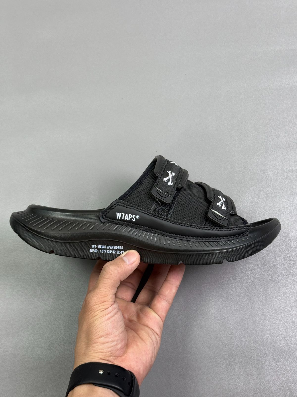未使用】HOKA ONEONE×WTAPS “ホカオネオネ×ダブルタップス” 24SS