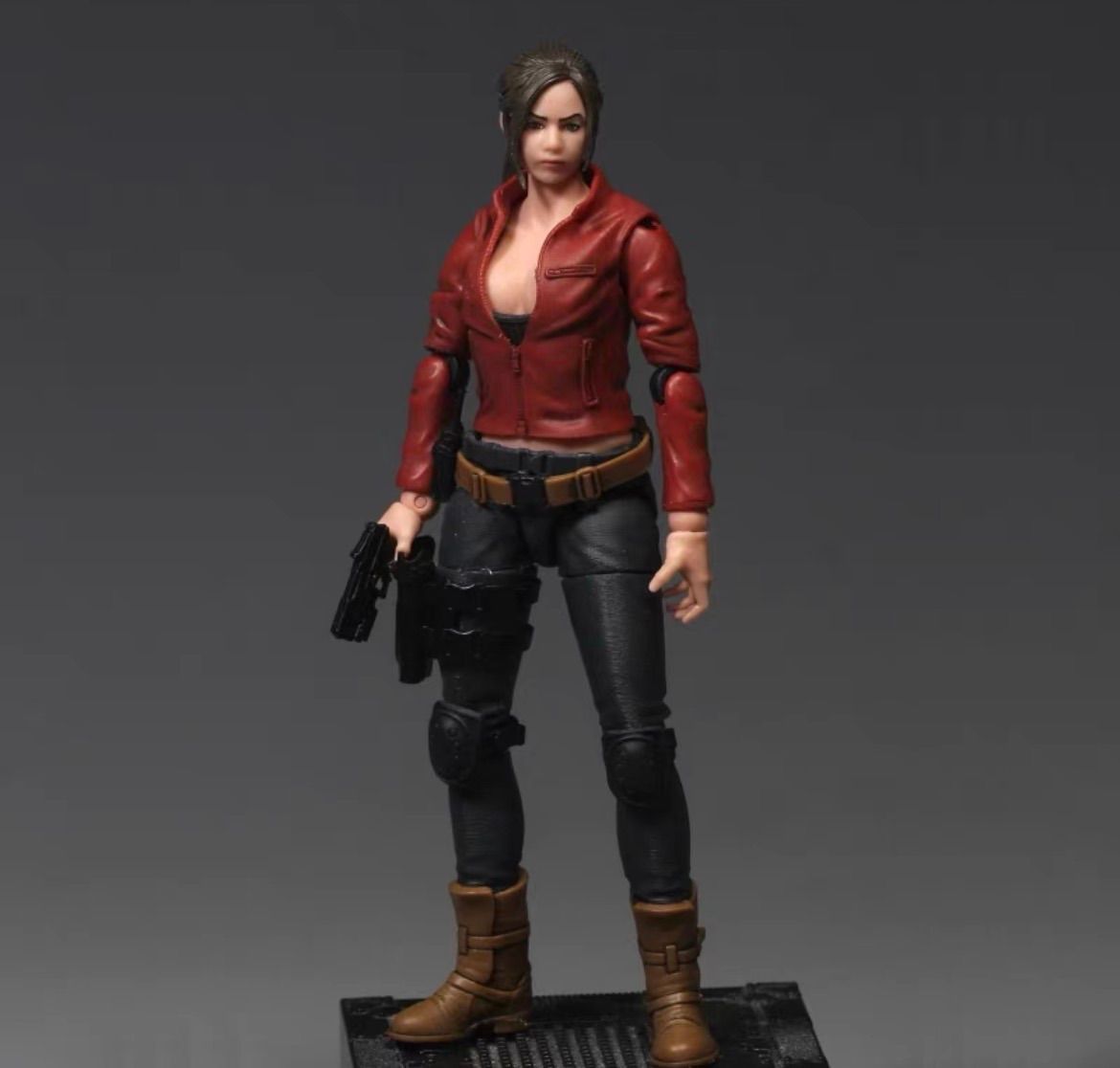 特別セーフ 1/18 クレア?レッド フィギュア プラモデル アクション その他