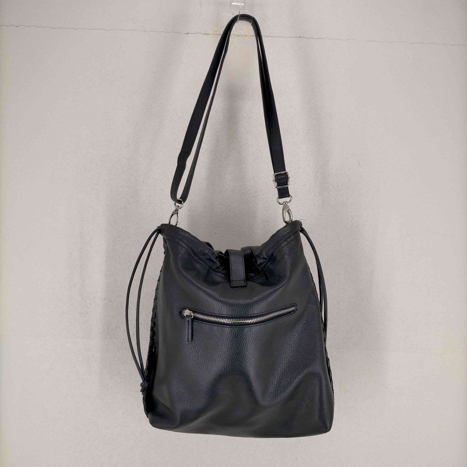 イアパピヨネ ear PAPILLONNER 2WAY シボ革 巾着 コンチョレザー
