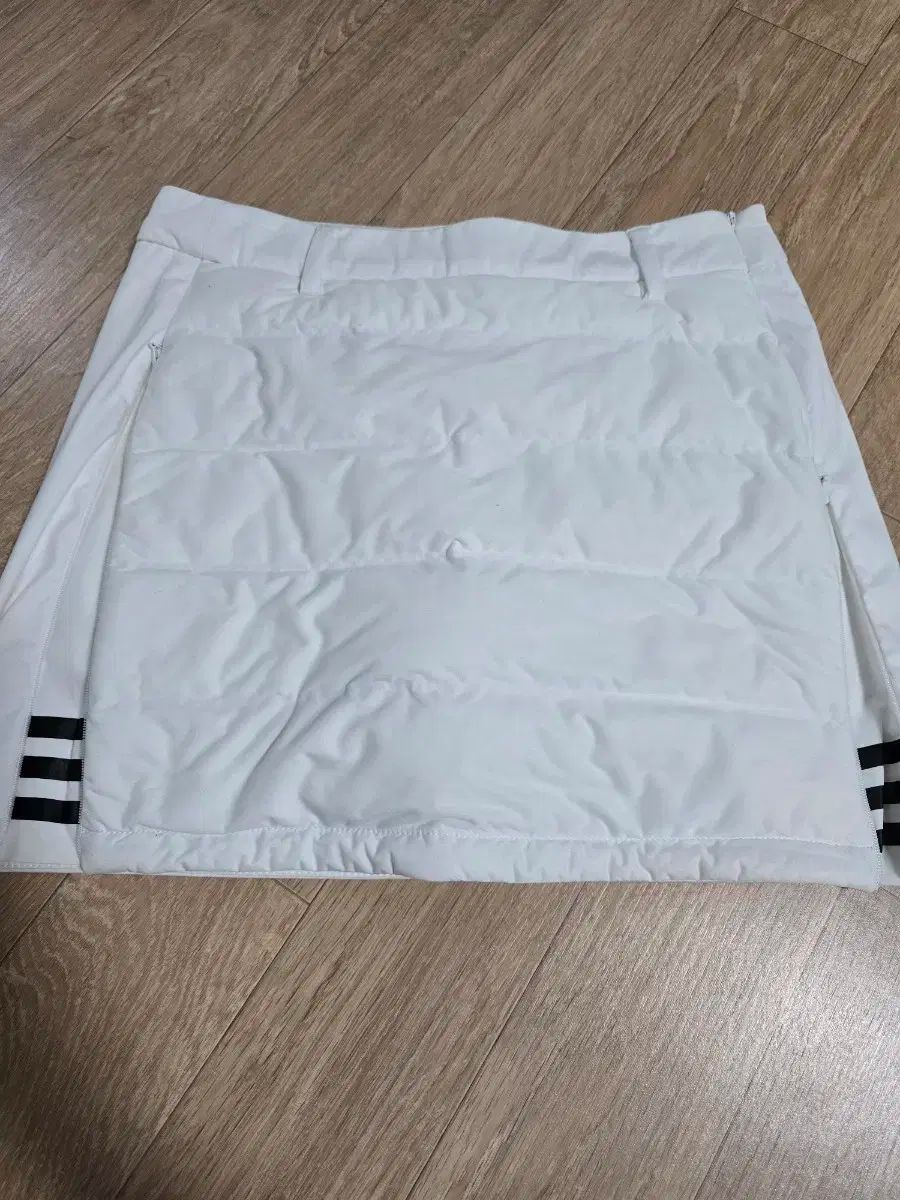 【雷市場（ポンジャン）商品韓国直送】 新品 adidas(アディダス) ゴルフスカート まとめ売り