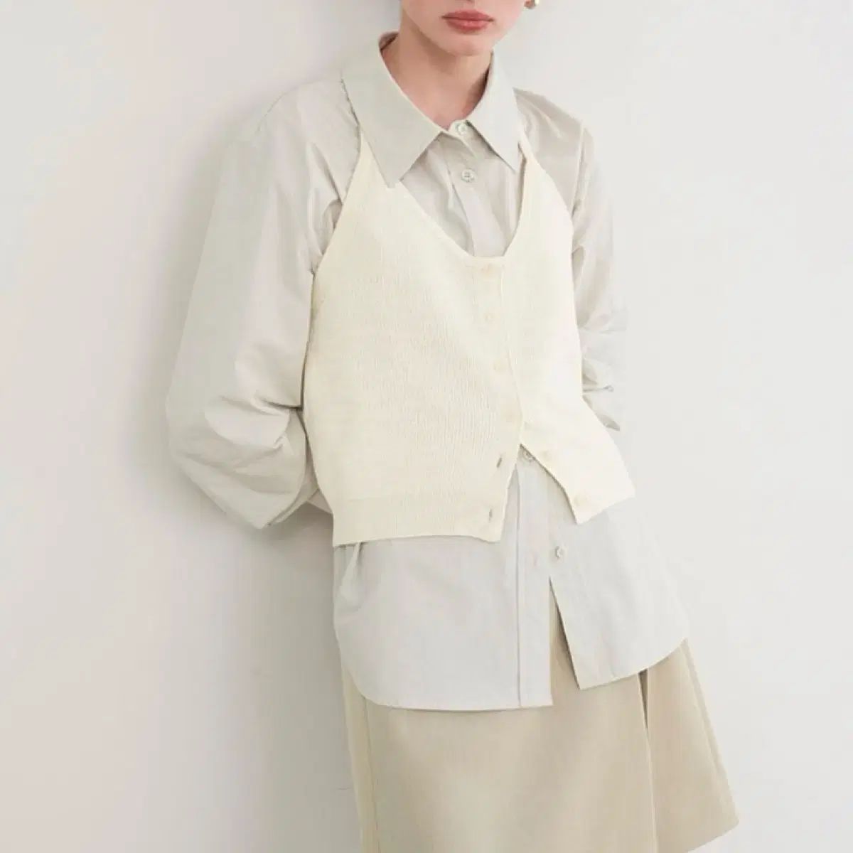 on-on オンアンドオン ホルターネック ニット ベスト アイボリー 66