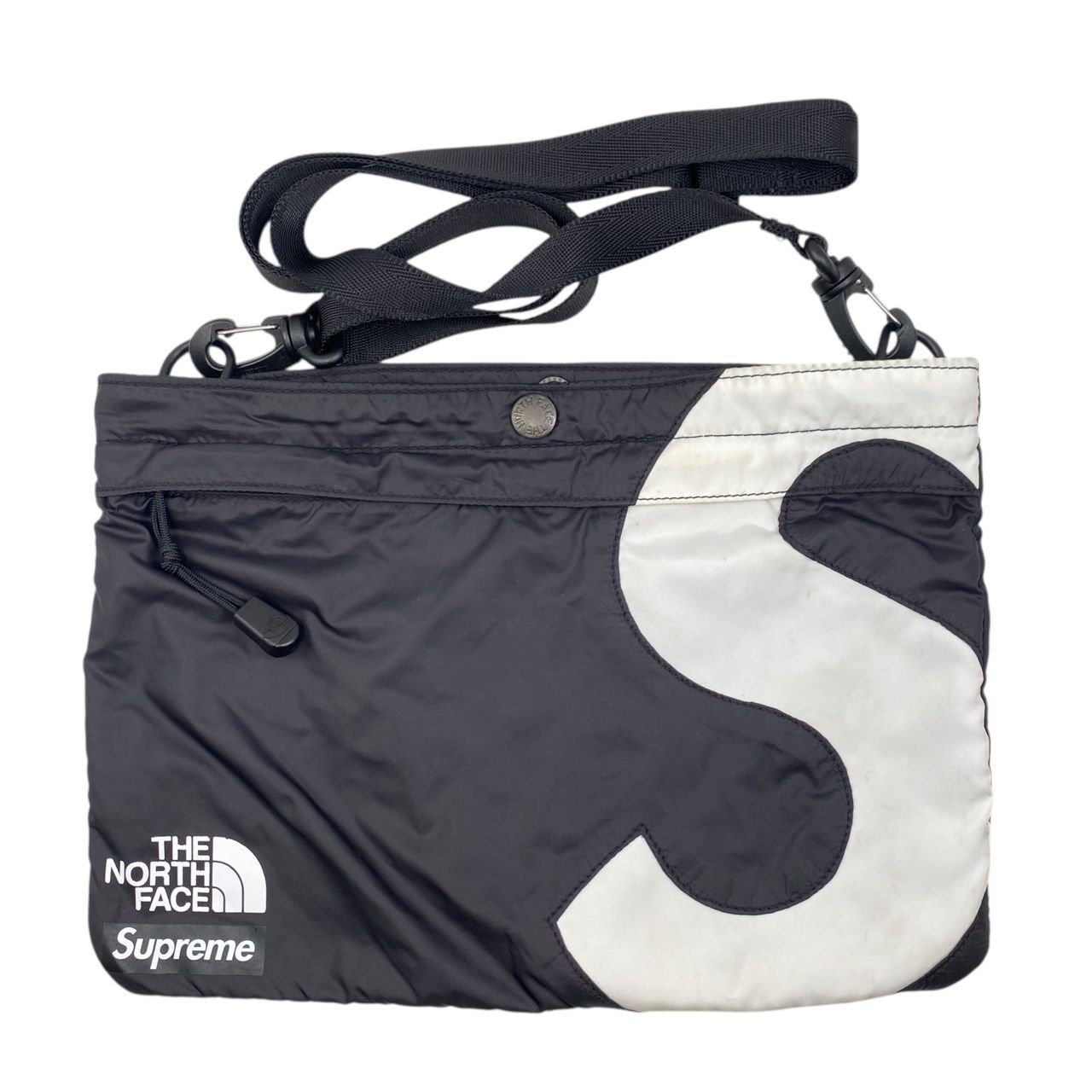 EM0669 Supreme シュプリーム メンズ ザノースフェイス エス ロゴ ショルダーバッグ ブラック
