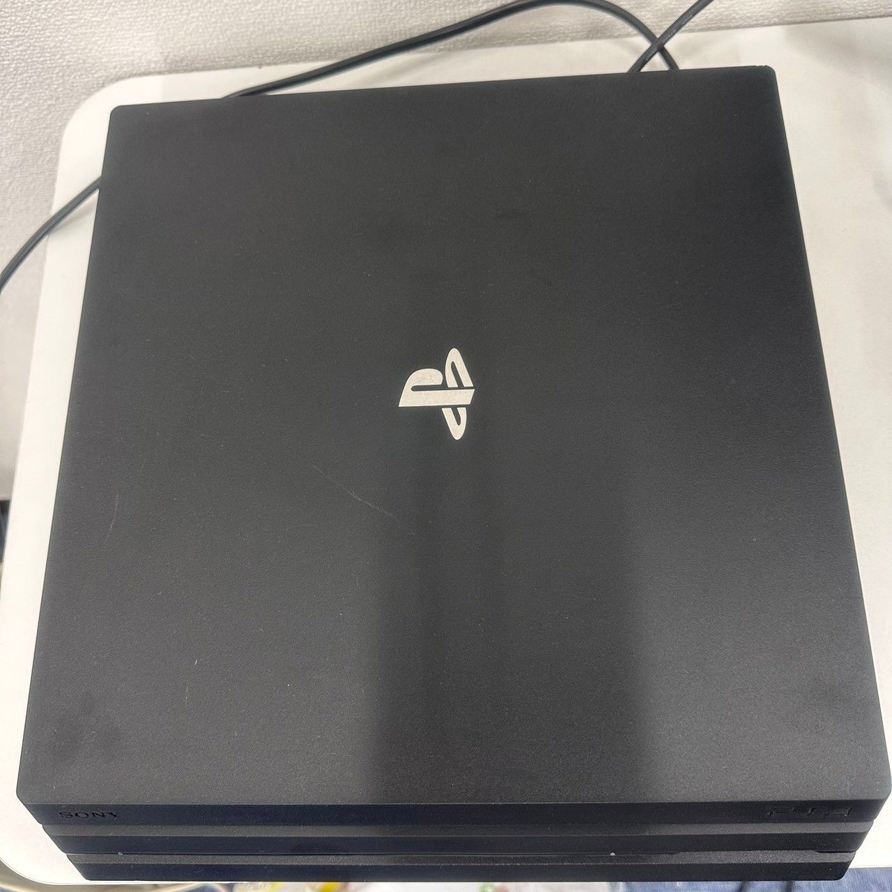 PS4 Pro CUH-7000B 本体 SONY ソニー SONY ソニー PlayStation4 本物 Pro プレイステーション4 プロ CUH
