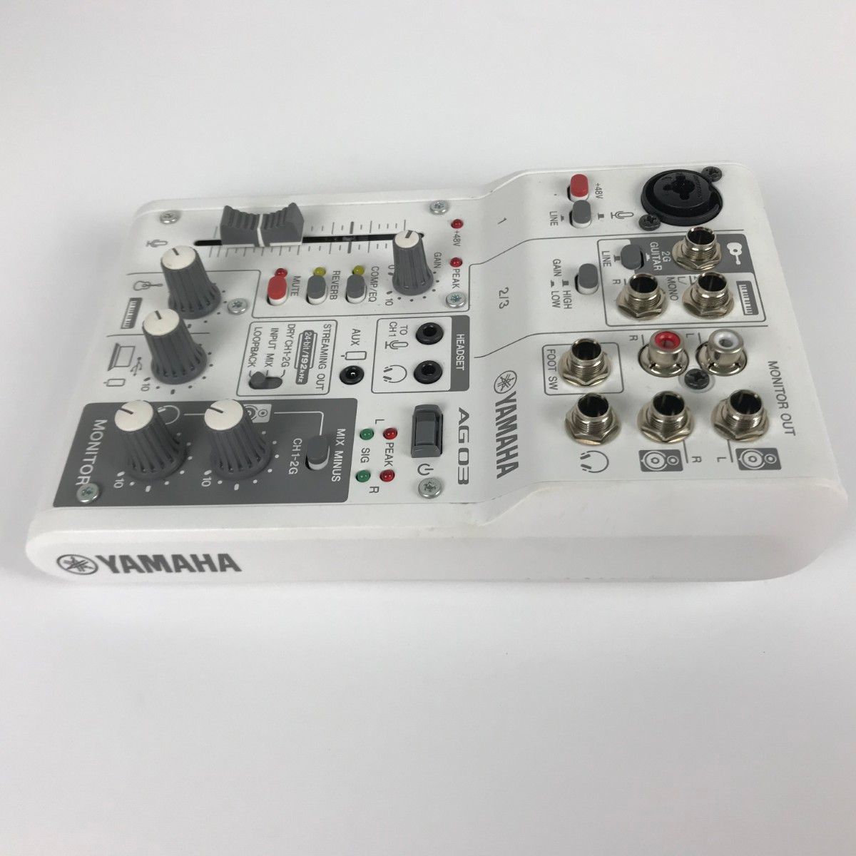 オーディオインターフェイス AG03