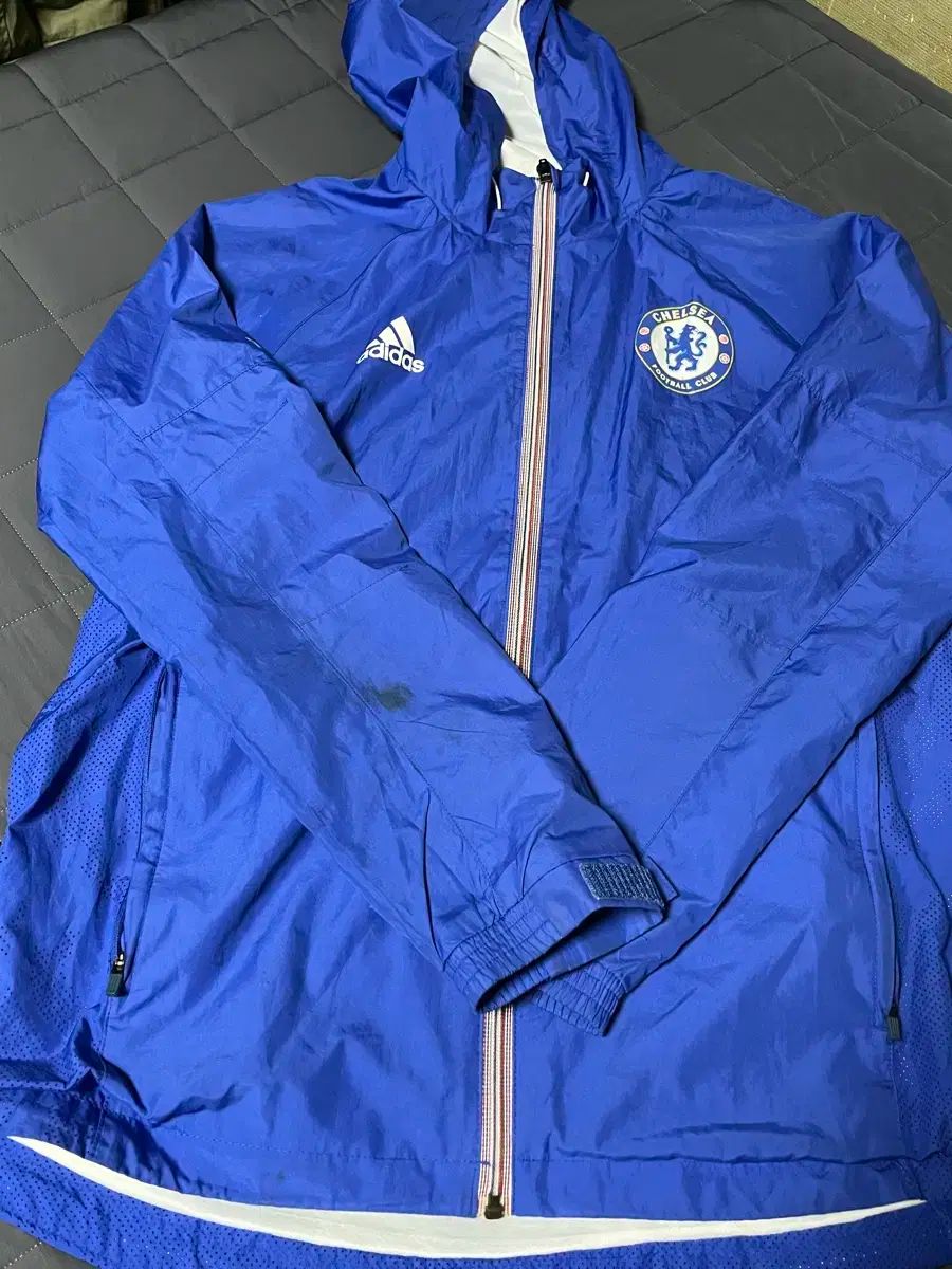 チェルシー　adidas ウィンドブレーカー ネイビー adidas アディダス Chelsea FC チェルシー ポリエステル