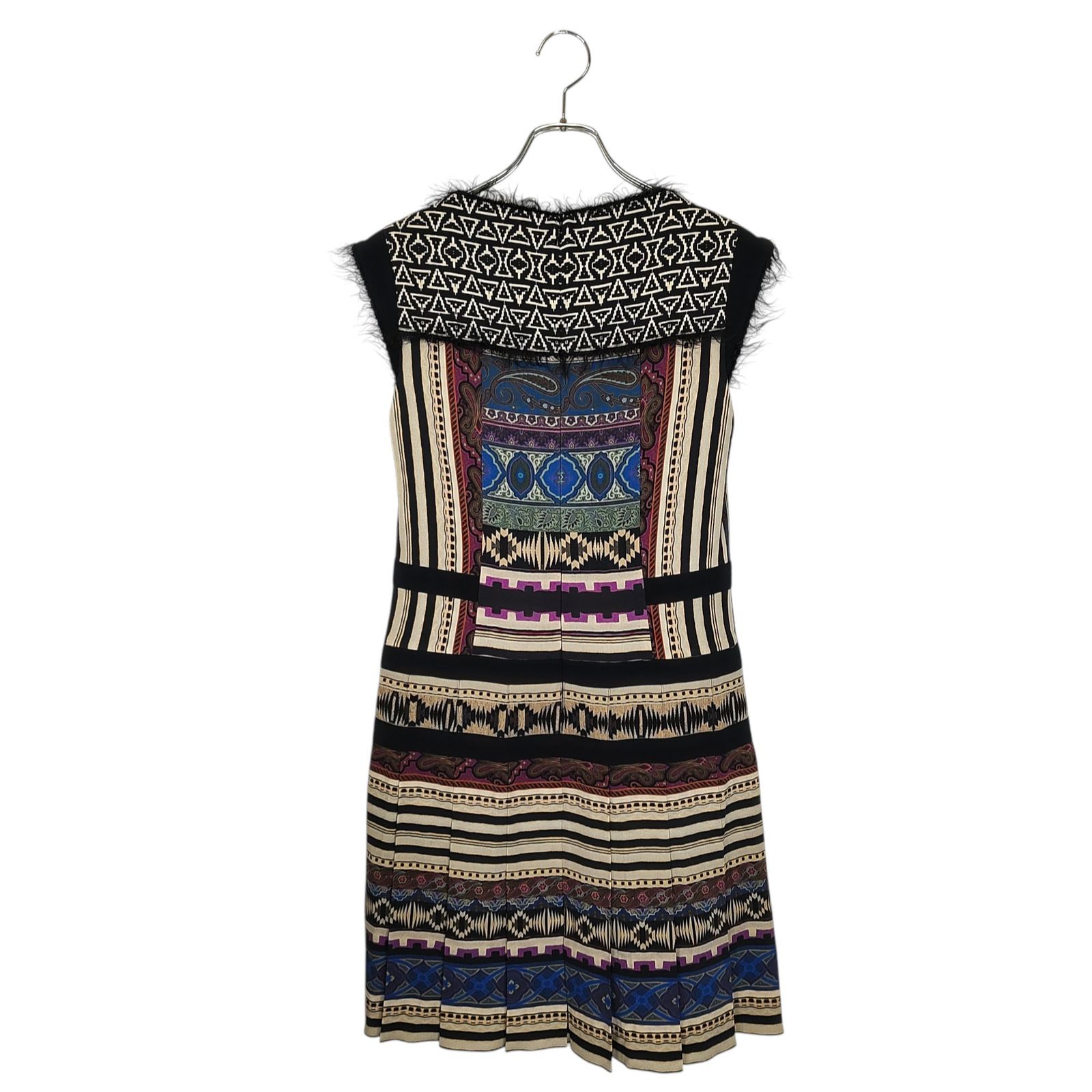 ETROノースリーブひざ丈ワンピース 黒とカラフルな柄 【公式通販】