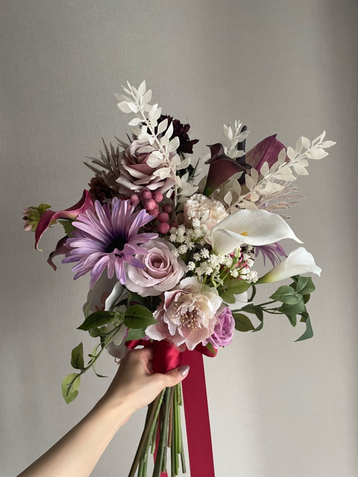 ウェディングブーケ ブートニアアーティフィシャルフラワー　ピンク　紫　ボルドー ウェディングブーケ ブートニアアーティフィシャルフラワー