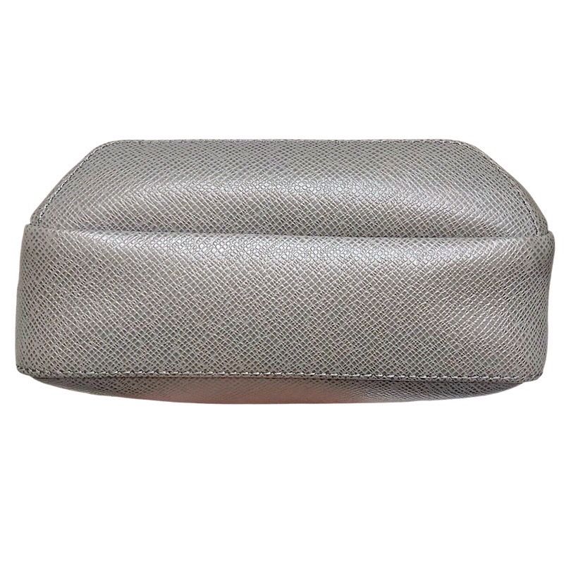 VUITTON アヴェニュ