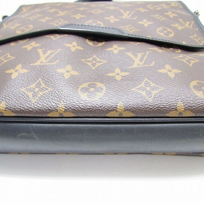 VUITTON