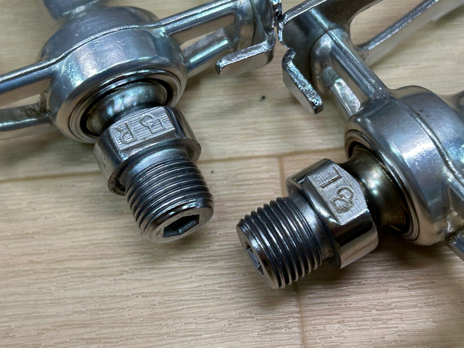 テルスポ イチ推し!! 上 ビンテージ!! KYOKUTO PRO ACE ROAD PEDAL 427g 東 プロエース 鉄プレート ロード ペダル 同梱発送承り中!! M-997 BRIGHTFACE_UK