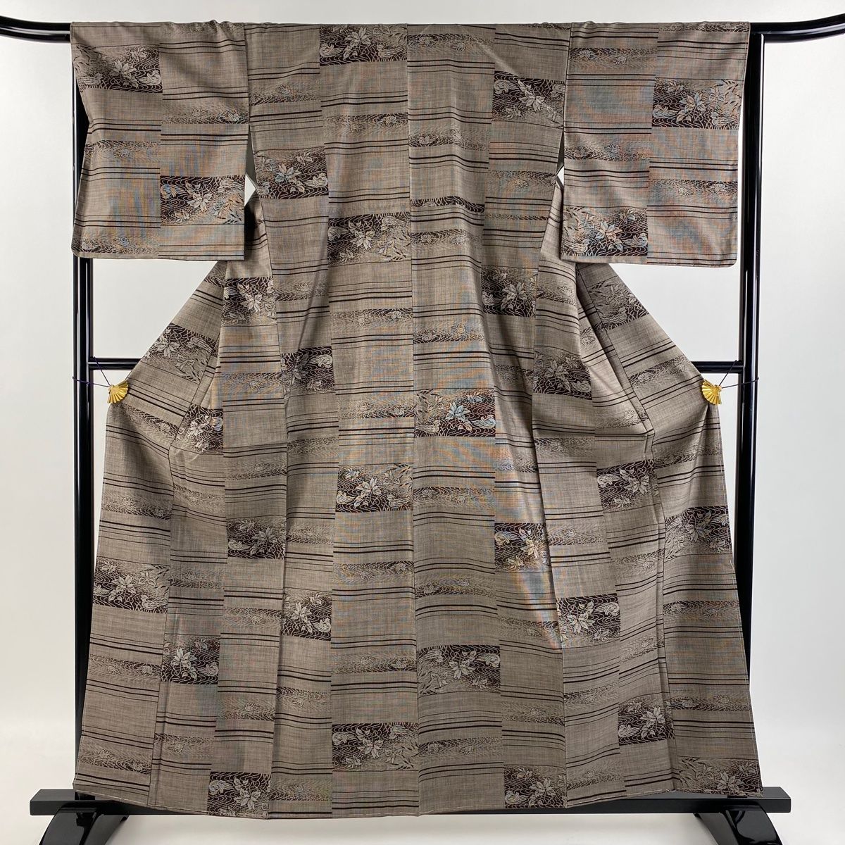 平和屋着物○本場大島紬 9マルキ 泥染め 吉祥文 南絹織物謹製 証紙付き