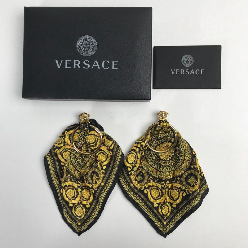 VERSACE ヴェルサーチ ピアス【箱付き】