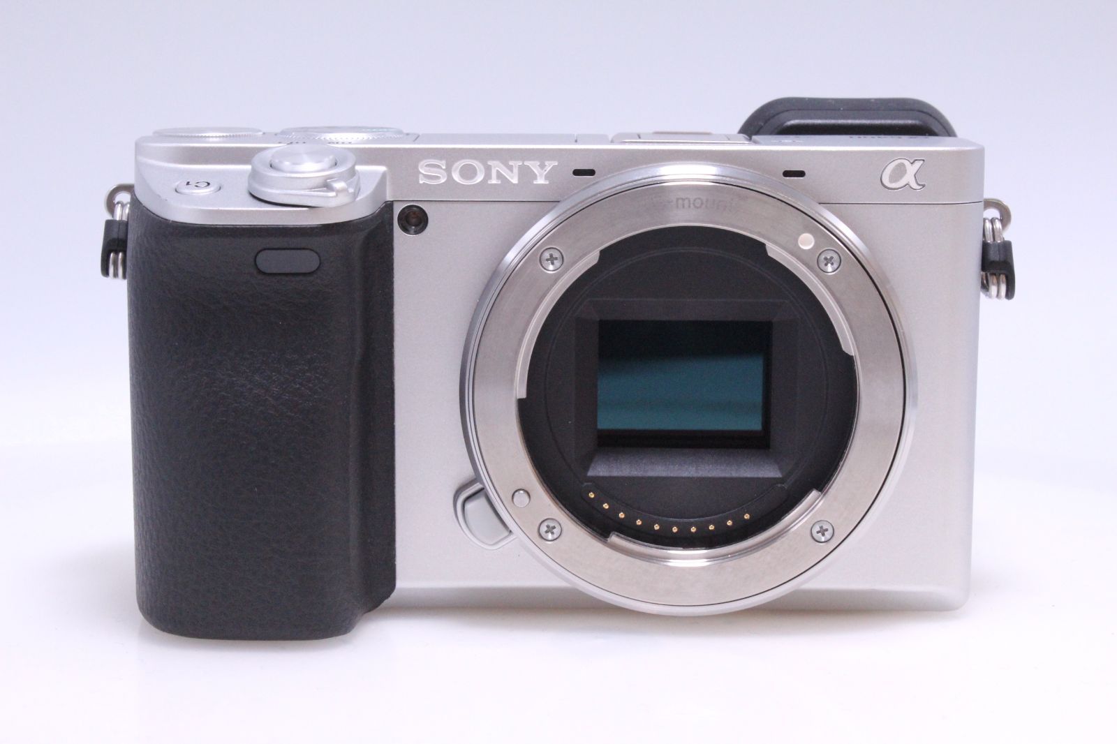 3 880回 SONY α6400 ボディ シルバー ILCE 6400 S APS C ミラーレス一眼カメラ