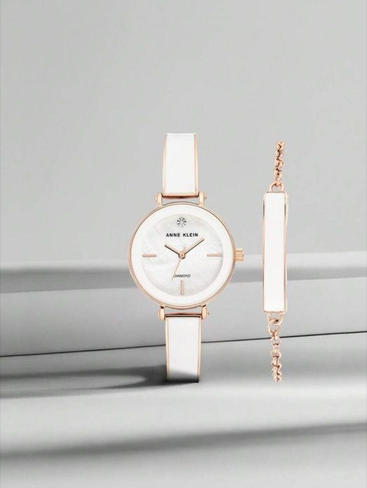 腕時計 レディース クォーツ ダイヤモンド バングルクォーツ 腕時計 - ブレスレットセット 光沢ホワイト文字盤 女性用エレガントなレディース ギフト時計 3620WTST